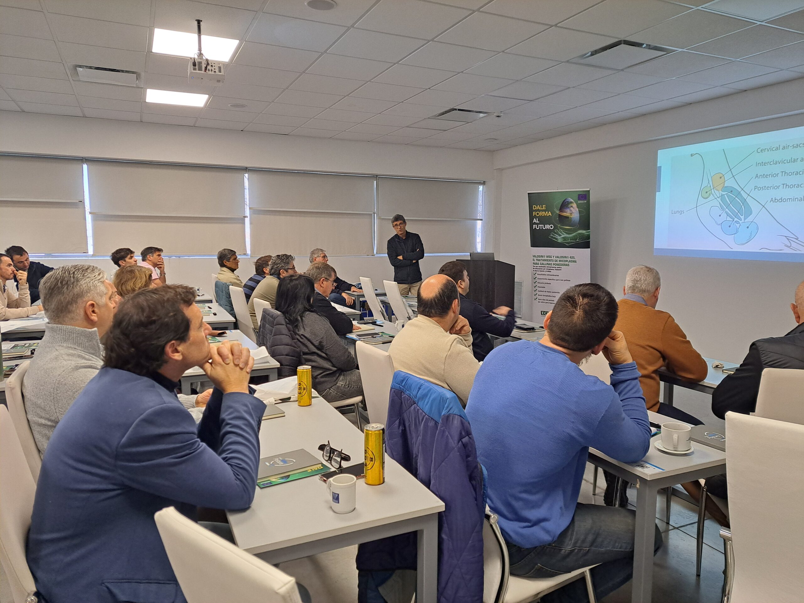 Especialistas en sanidad respiratoria en la jornada de VetanLayers